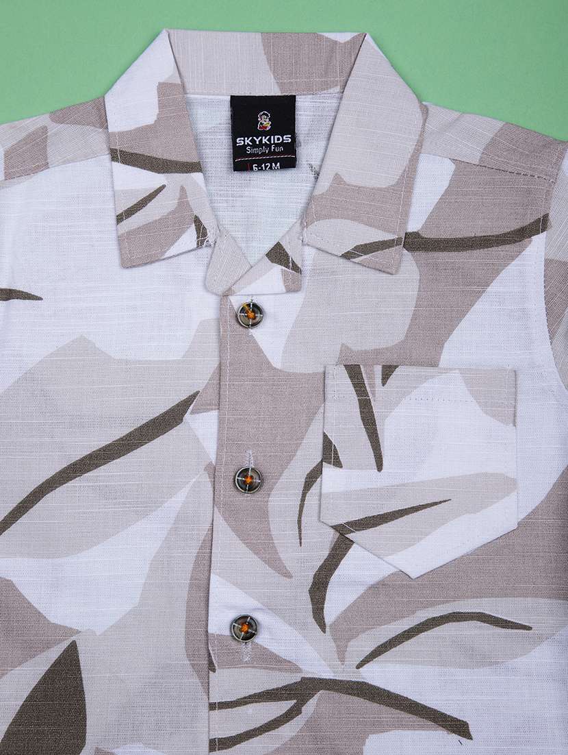 boys printed short sleeve regular fit t-shirt - 21913373 -  Standard Image - 2