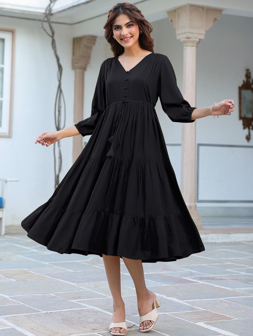 women solid puff sleeves tiered dress - 21913586 - Zoom Image - 0