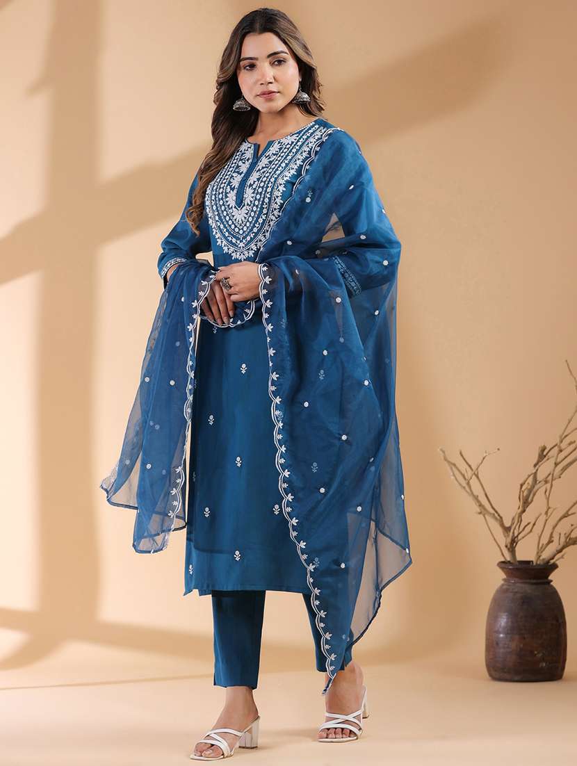 women three quarter sleeve kurta pant with dupatta set - 21914223 -  Zoom Image - 0