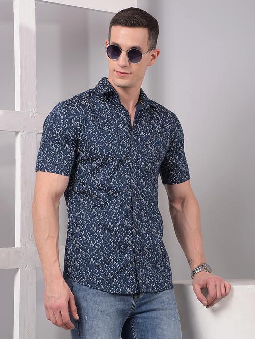 men printed short sleeve slim fit casual shirt - 21914309 - Standard Image - 0