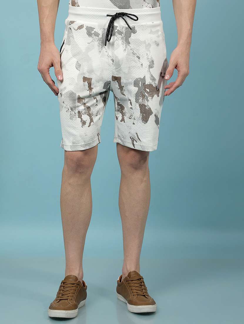 men printed mid rise regular short