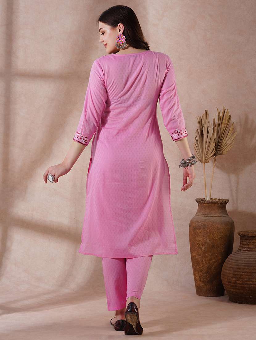 women three quarter sleeve kurta pant set - 21915404 -  Standard Image - 2