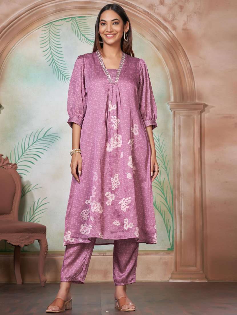 women three quarter sleeve kurta pant set
