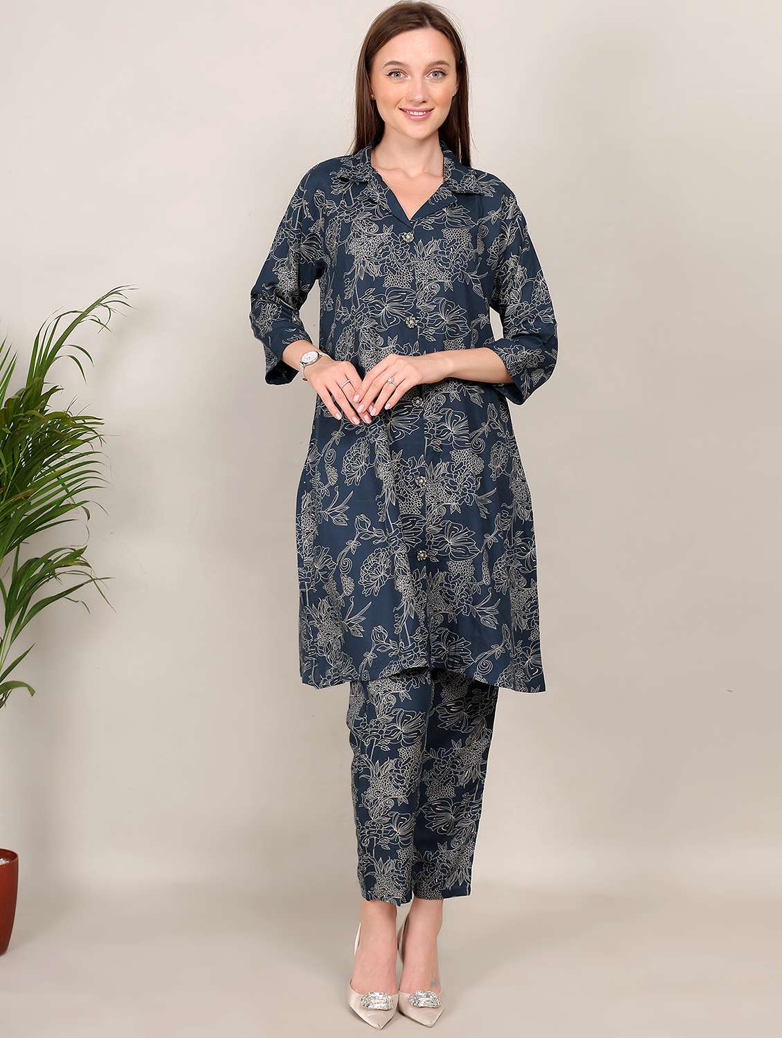 women three quarter sleeve kurta pant set