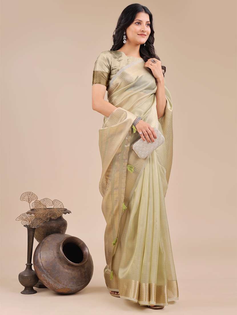 women solid with bordered saree with blouse - 21916595 -  Standard Image - 2
