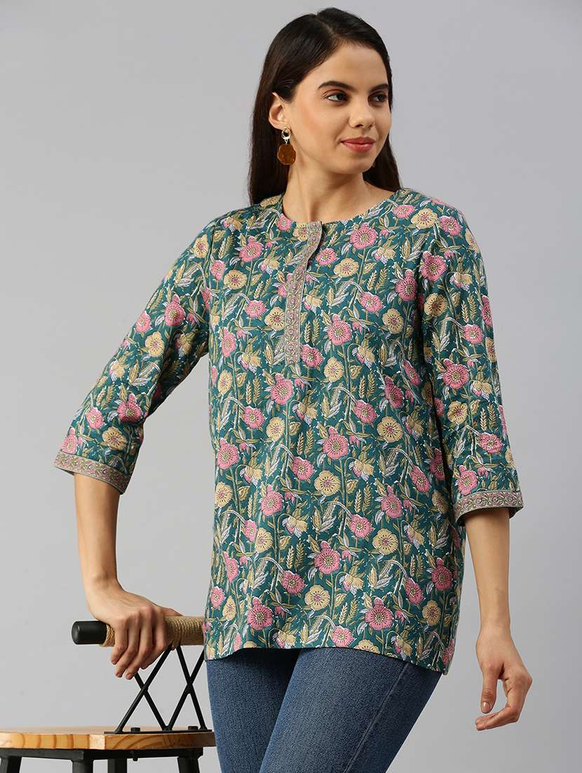 women printed round neck straight kurti