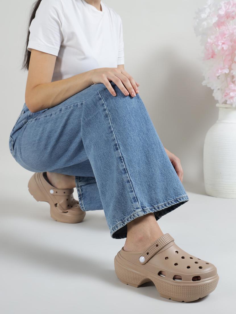 women solid slip on clogs - 21917865 - Standard Image - 7