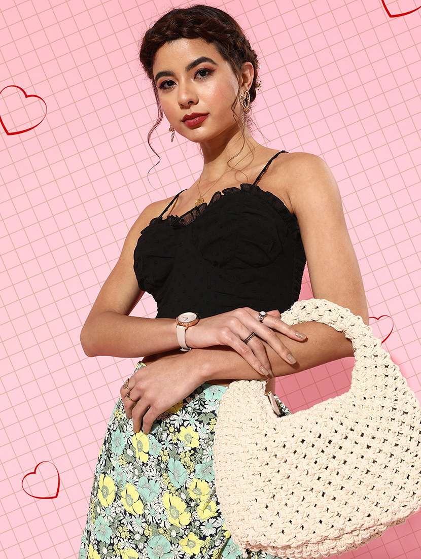 women balck solid shoulder strap crop top