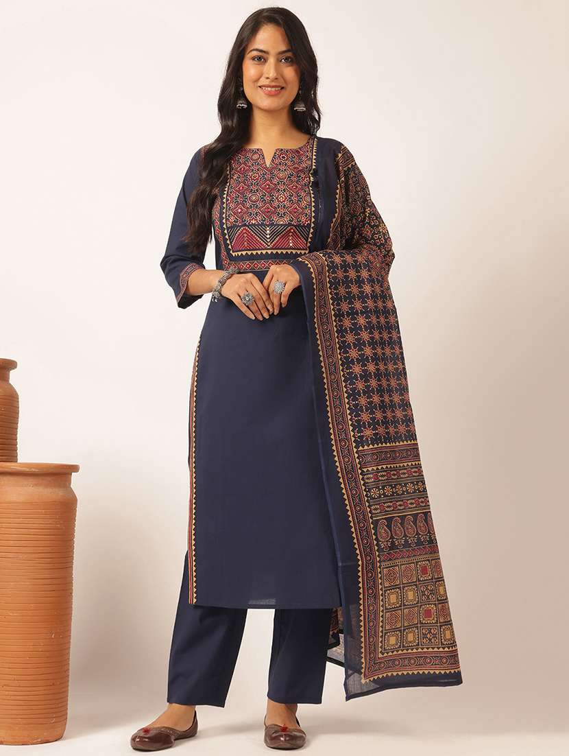 women three quarter sleeve kurta pant with dupatta set