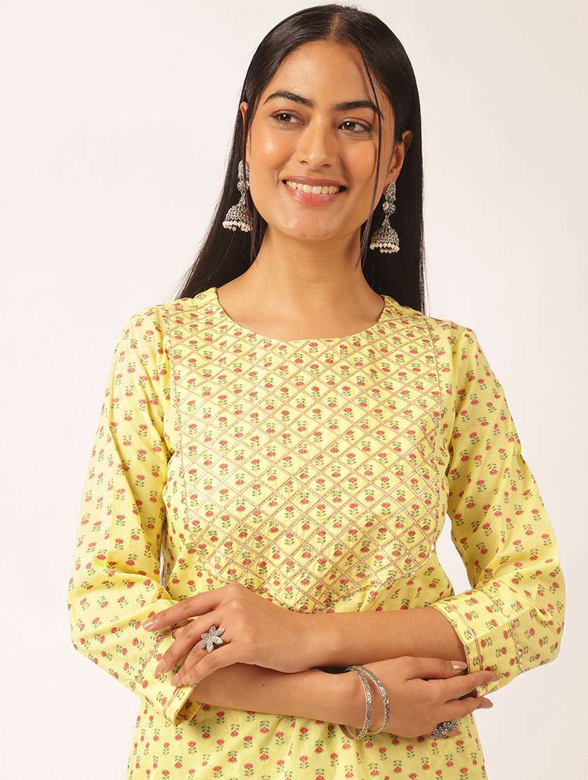 women three quarter sleeve kurta pant with dupatta set - 21918889 -  Standard Image - 2