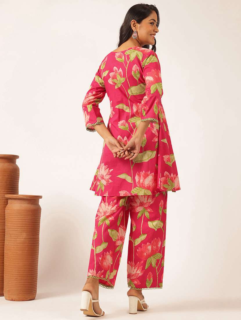 women three quarter sleeve kurta pant set - 21918920 -  Standard Image - 2