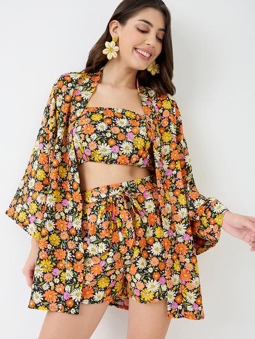 women multi square neck strappy shoulder floral print crop top with shorts & kimono sleeves shrug co-ord set - 21918974 - Standard Image - 0