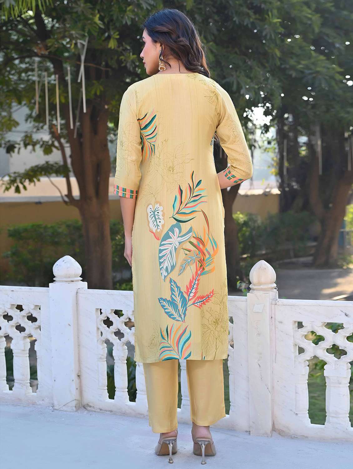 women three quarter sleeve kurta pant with dupatta set - 21919854 -  Standard Image - 2