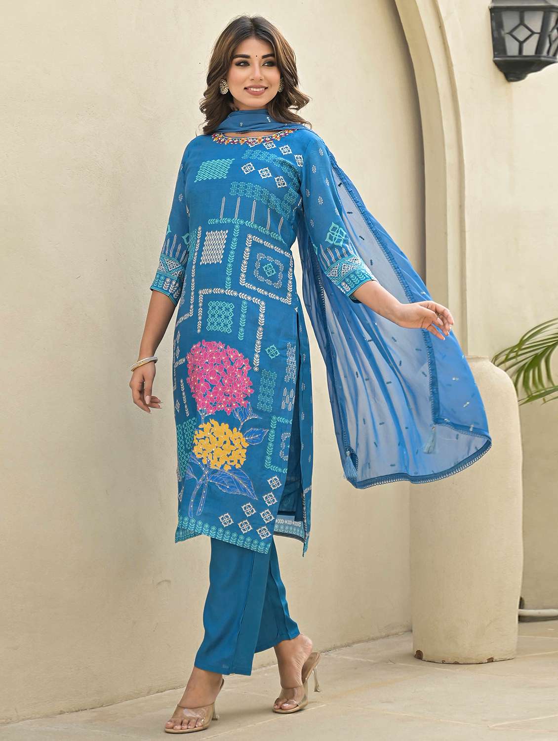 women three quarter sleeve kurta pant with dupatta set - 21919859 -  Standard Image - 2