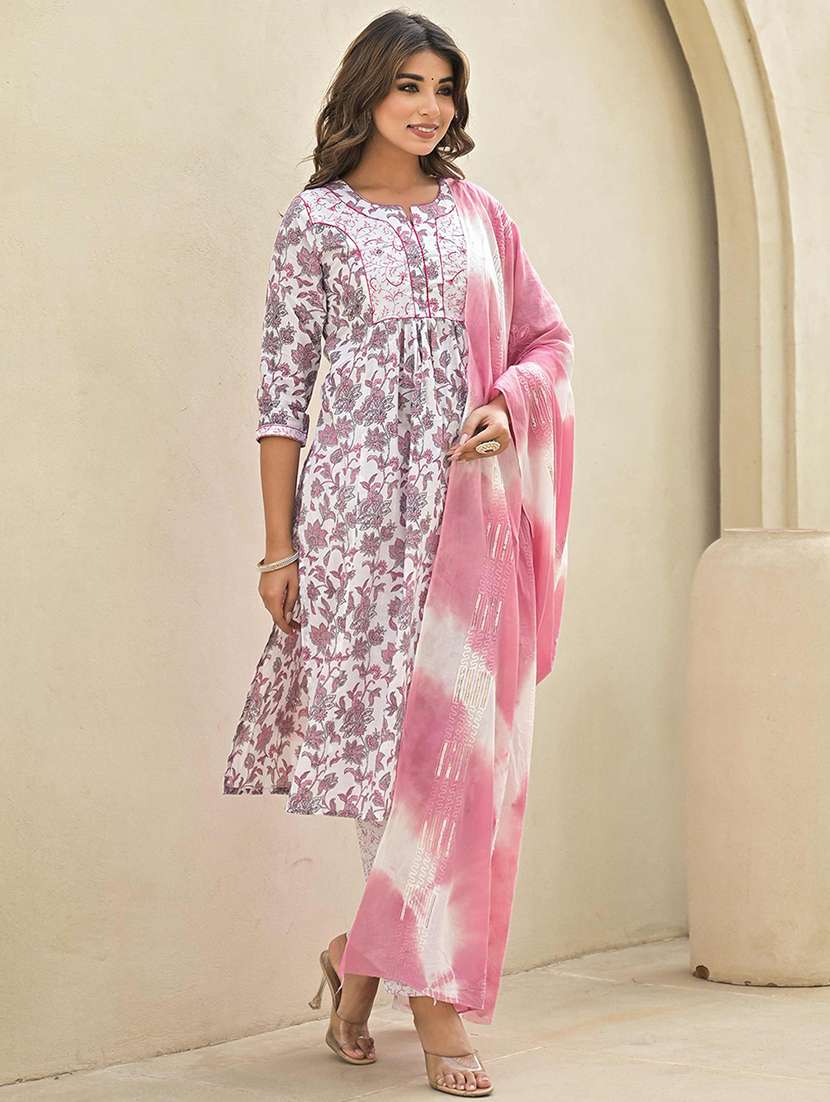 Women Three Quarter Sleeve Kurta Pant With Dupatta Set - 21919872 -  Standard Image - 2