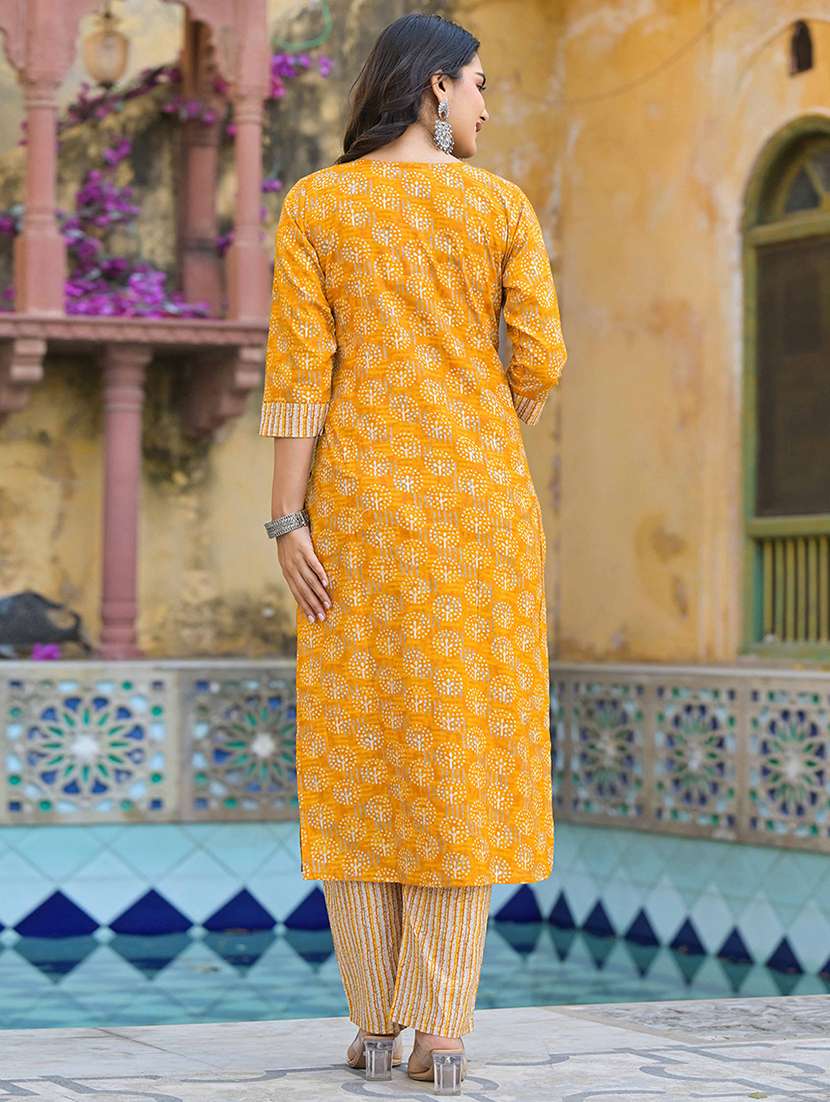 women three quarter sleeve kurta pant with dupatta set - 21919880 -  Standard Image - 2