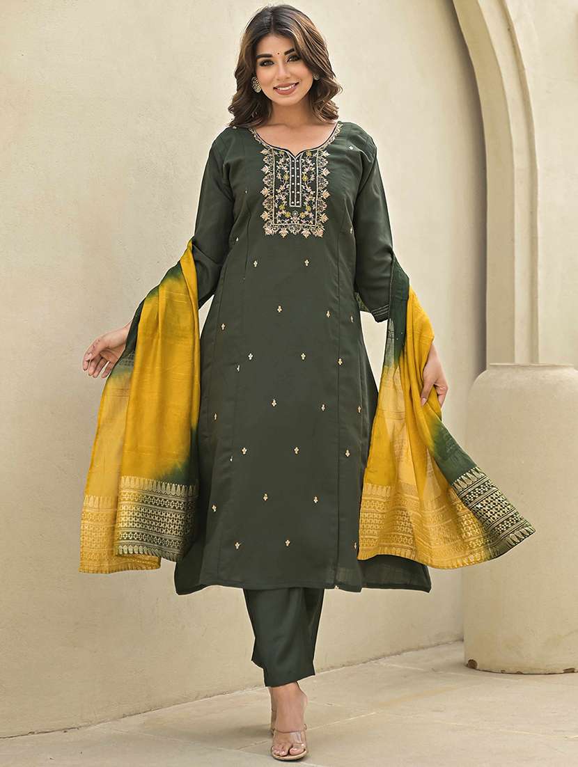 women three quarter sleeve kurta pant with dupatta set