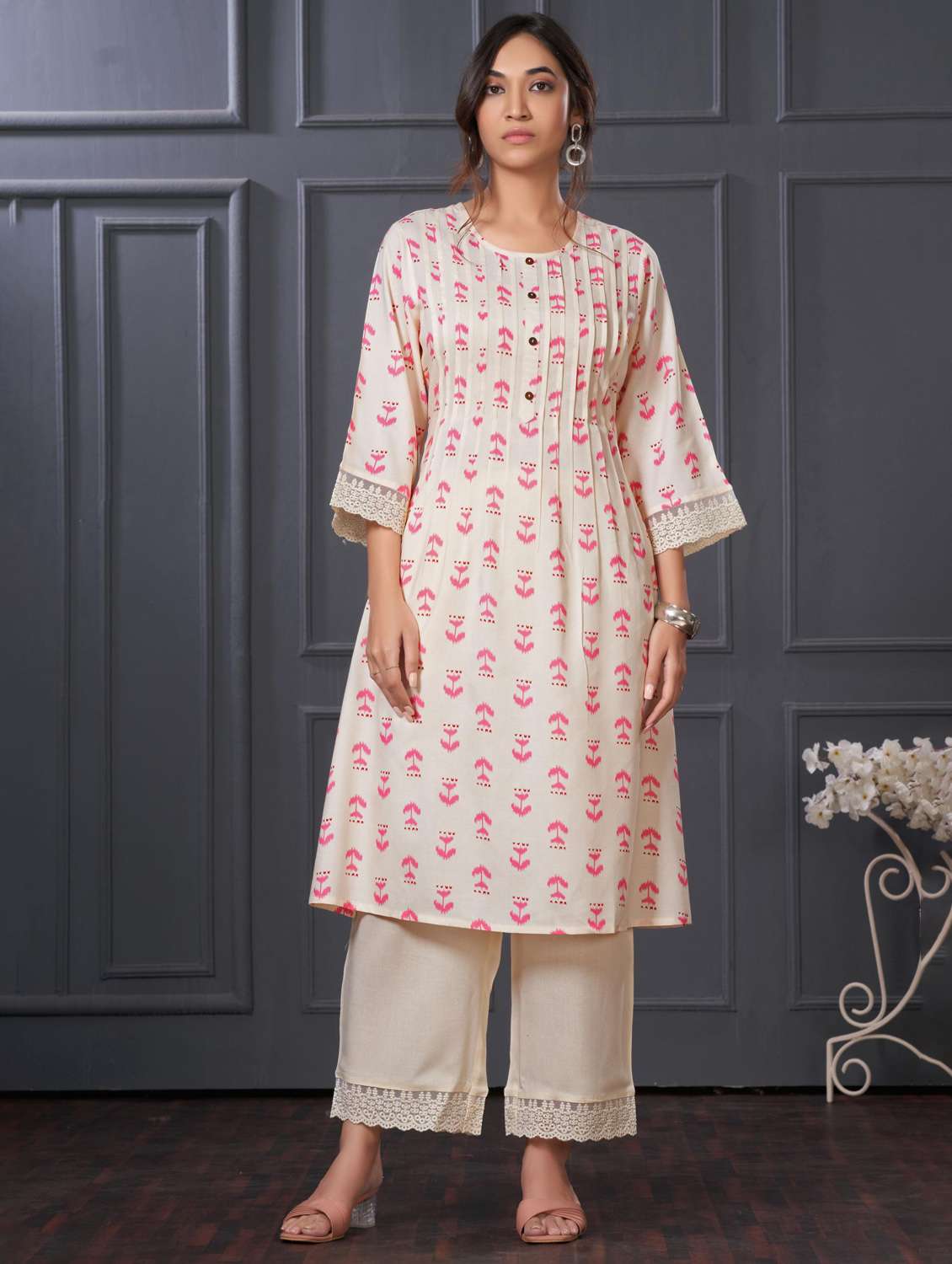 women three quarter sleeve kurta palazzo set