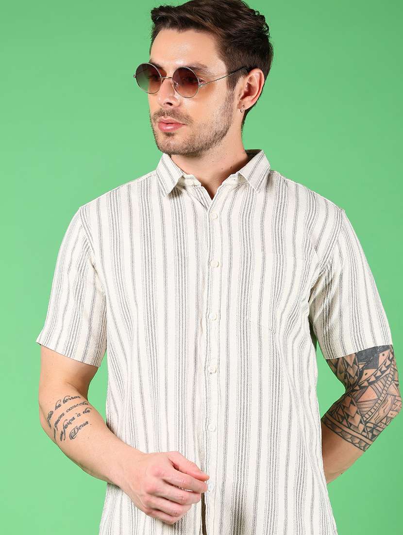 men striped collared short sleeves casual shirt