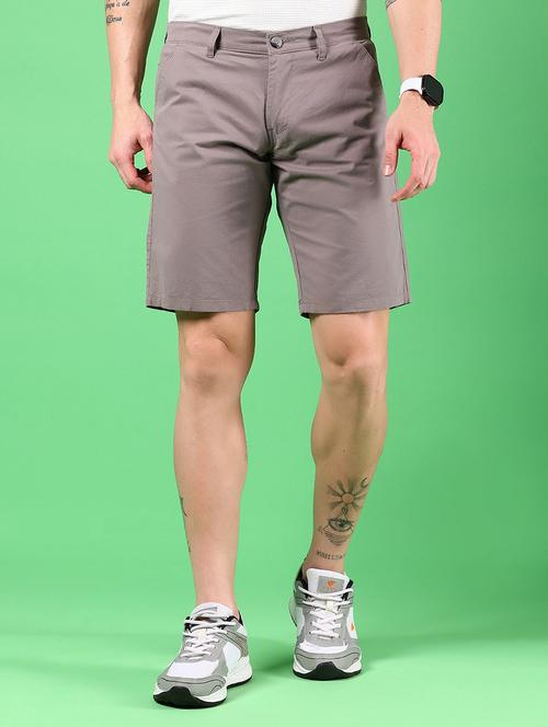 men solid mid rise regular shorts - 21923442 - Standard Image - 0