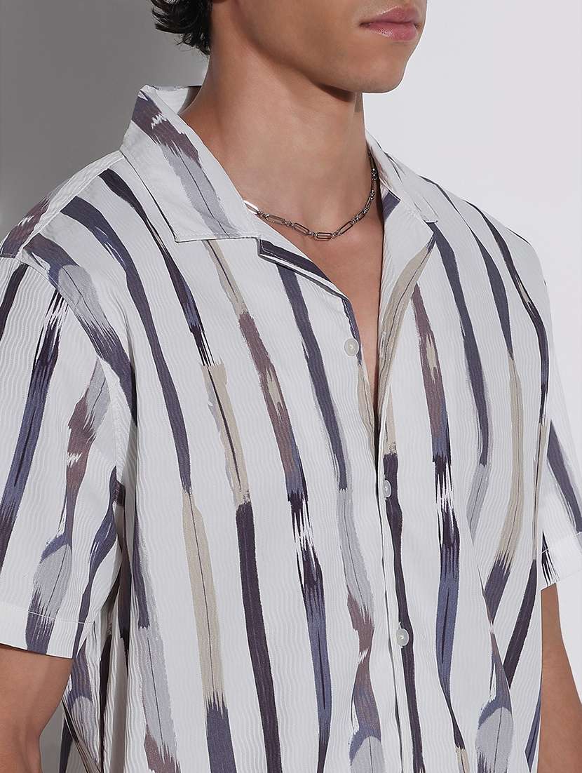 men printed cuban collar short sleeve loose fit shirt - 21923981 -  Standard Image - 2