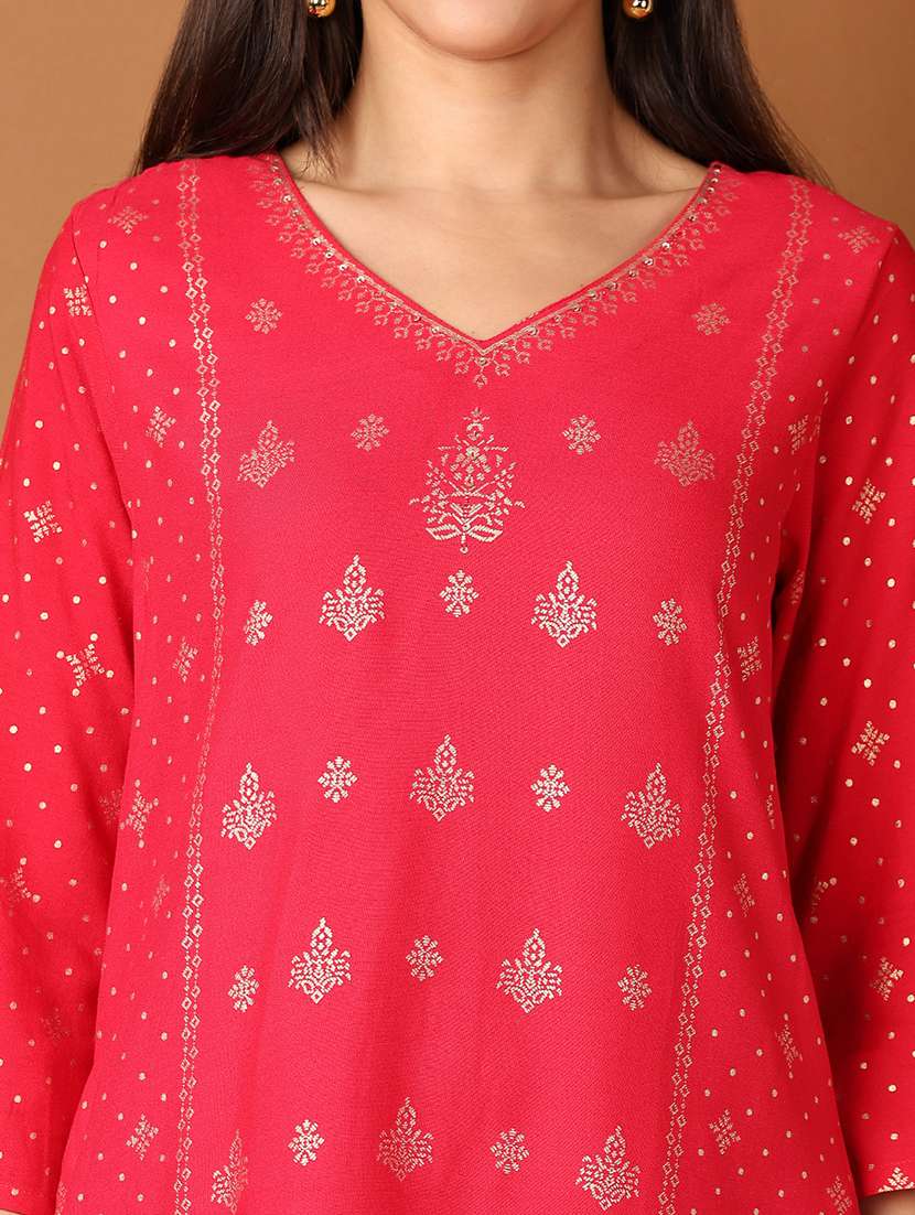 women three quarter sleeve straight kurta - 21924642 - Standard Image - 2