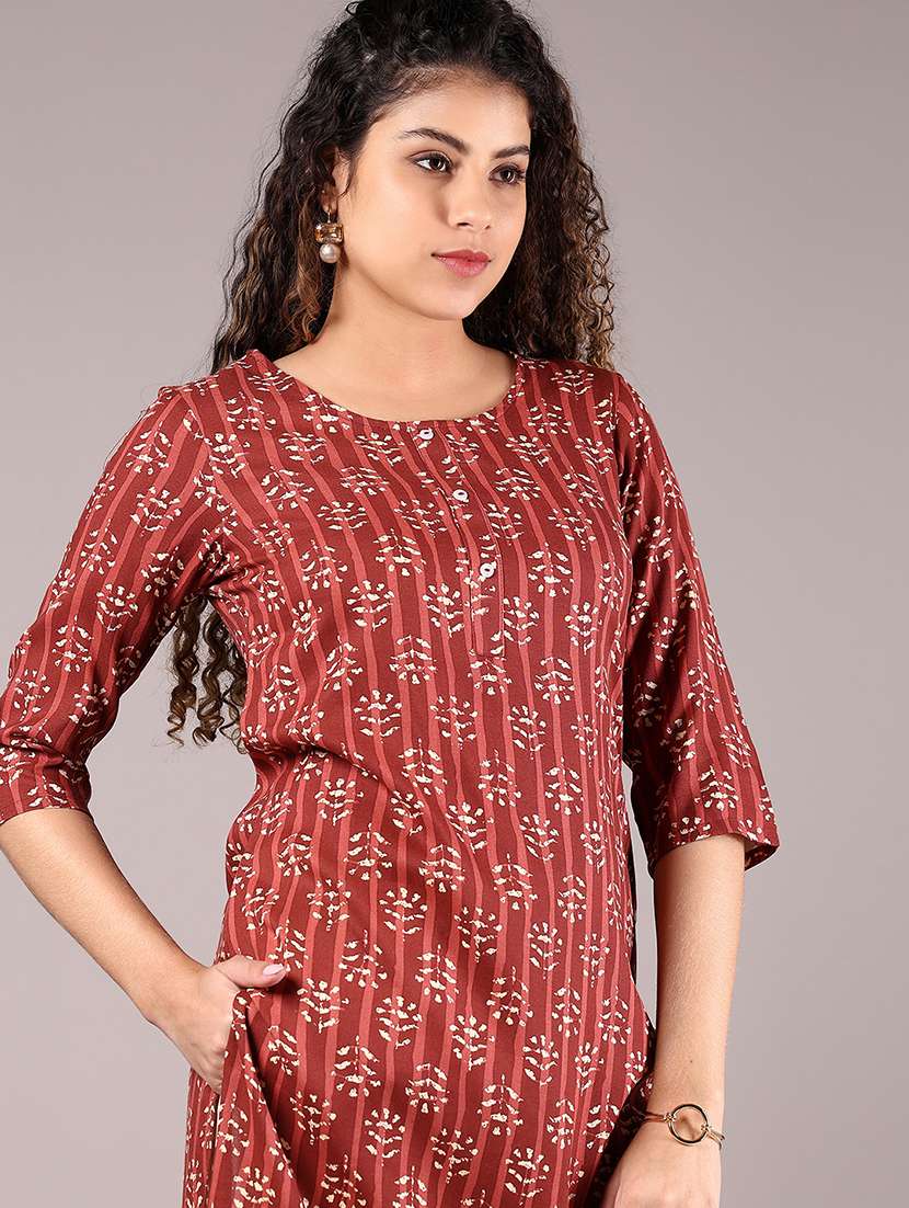 women three quarter sleeve straight kurta - 21924655 -  Standard Image - 2