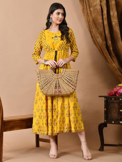 women three quarter sleeve ethnic dress - 21924906 -  Standard Image - 0