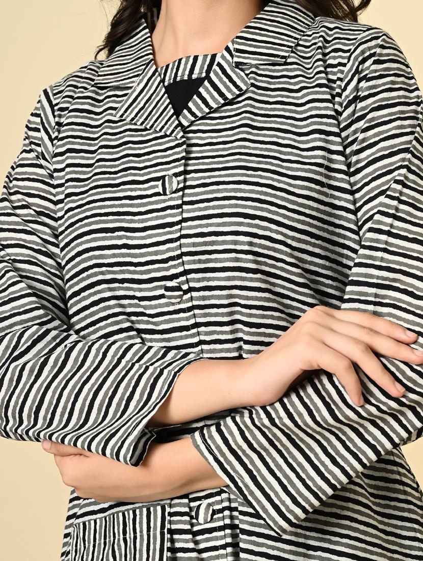 women black striped long sleeve kurta pant set - 21924977 - Standard Image - 2