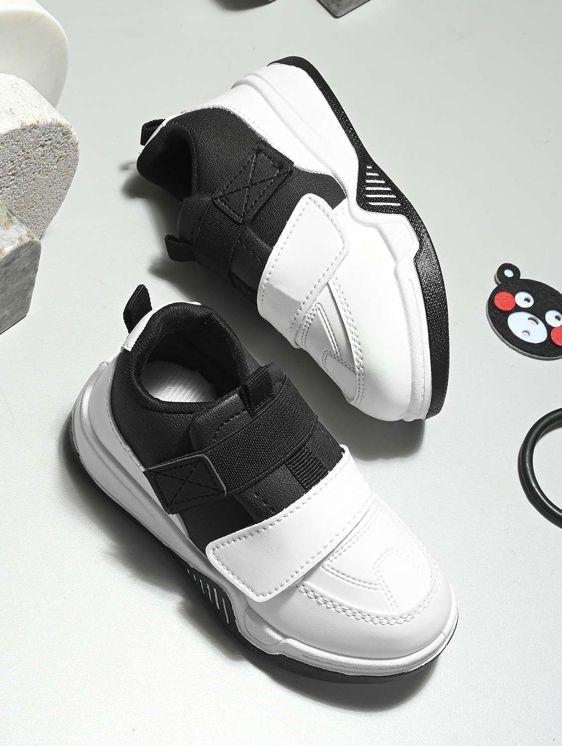 boys whit & black velcro sneaker - 21925116 - Zoom Image - 0