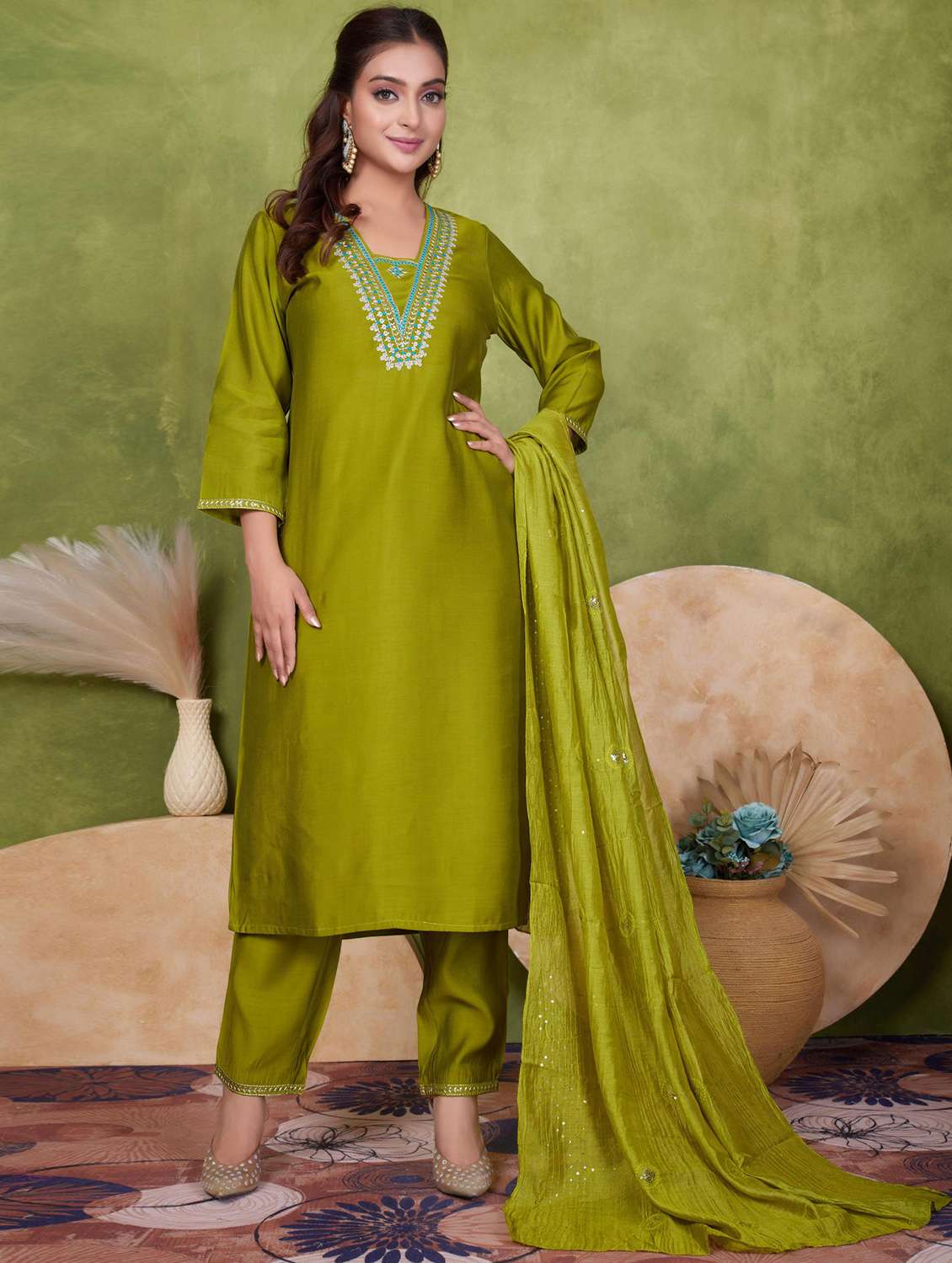 women three quarter sleeve kurta pant with dupatta set