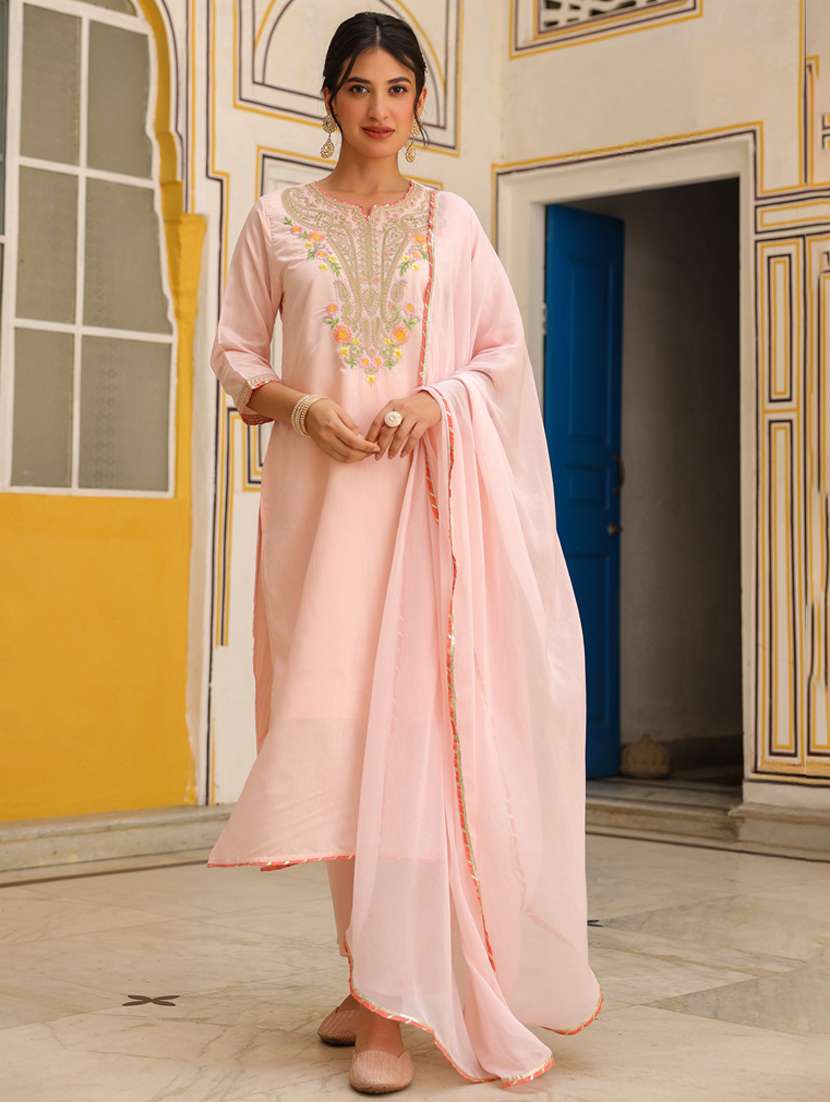 women three quarter sleeve kurta pant with dupatta set - 21925612 - Zoom Image - 0