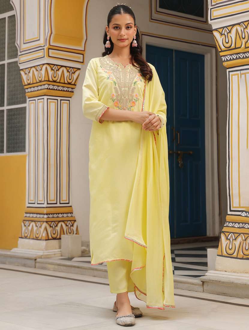 women three quarter sleeve kurta pant with dupatta set