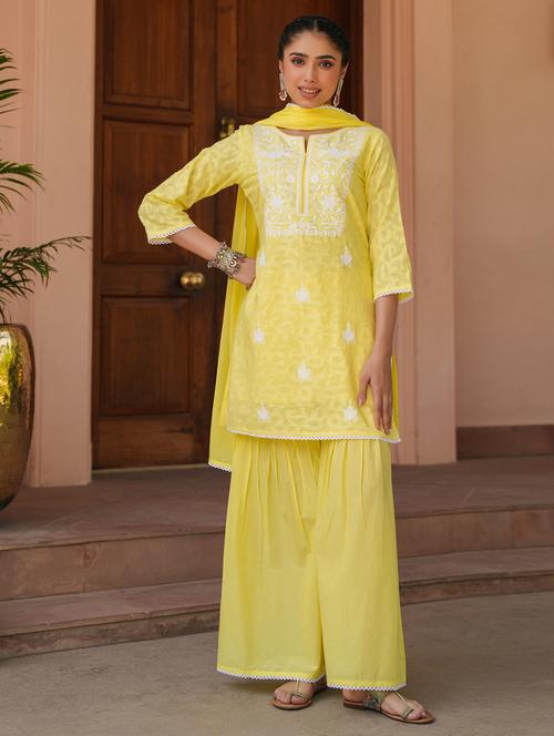 women three quarter sleeve kurta sharara with dupatta set - 21925633 - Standard Image - 0