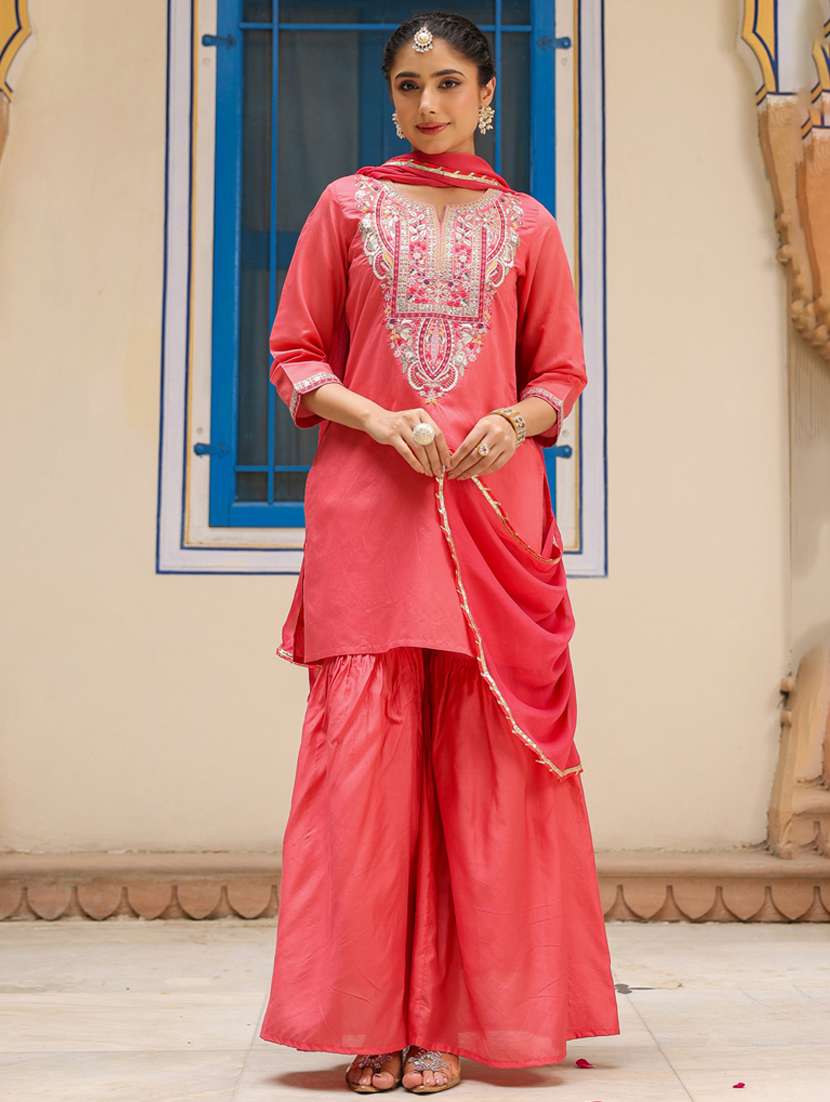 women three quarter sleeve kurta sharara with dupatta set - 21925636 - Zoom Image - 0