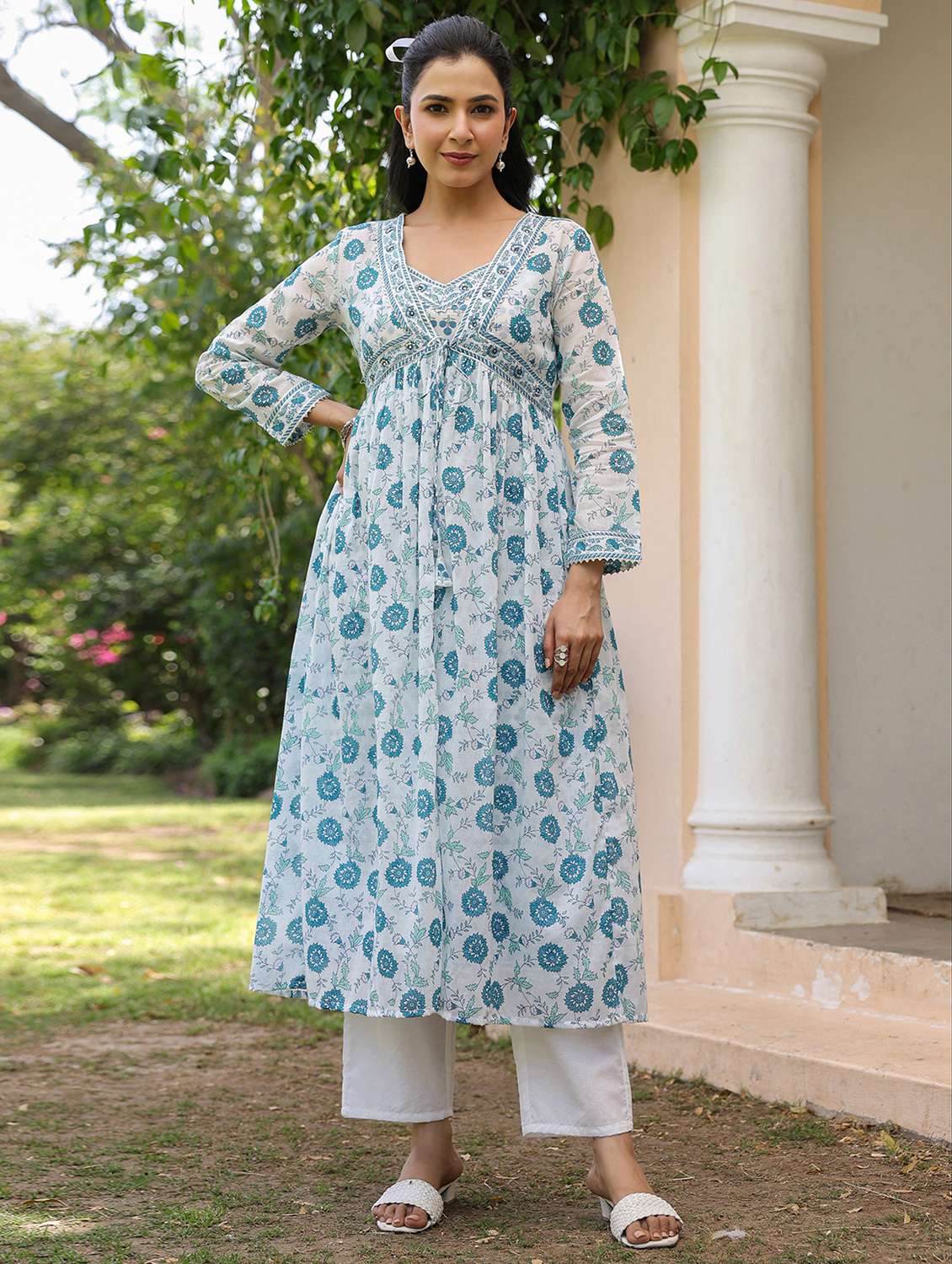women embellished long sleeve kurta pant set