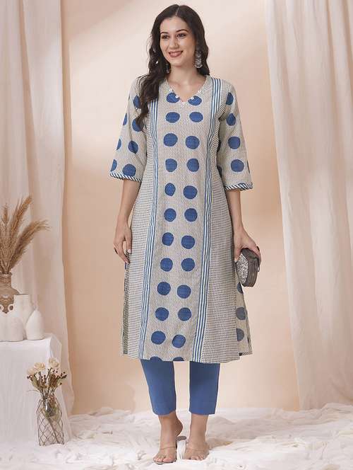 women three quarter sleeve a-line kurta - 21925778 - Standard Image - 0