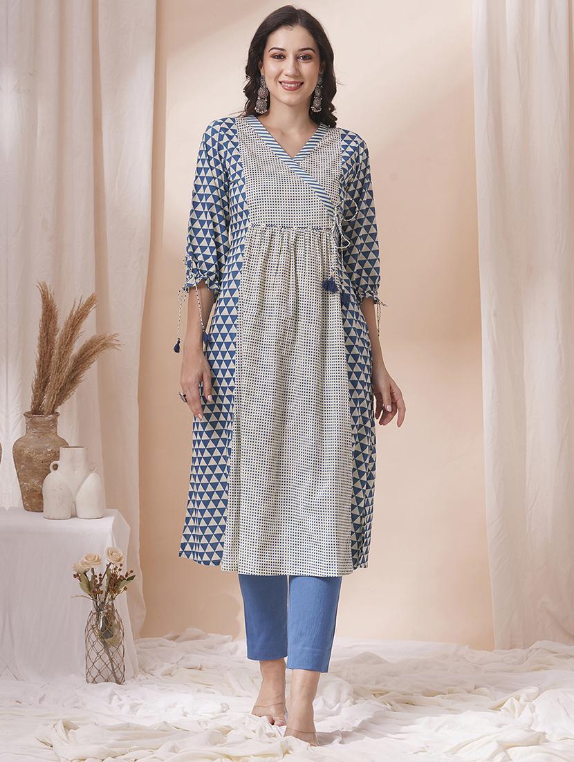 women three quarter sleeve angrakha kurta - 21925779 - Zoom Image - 0