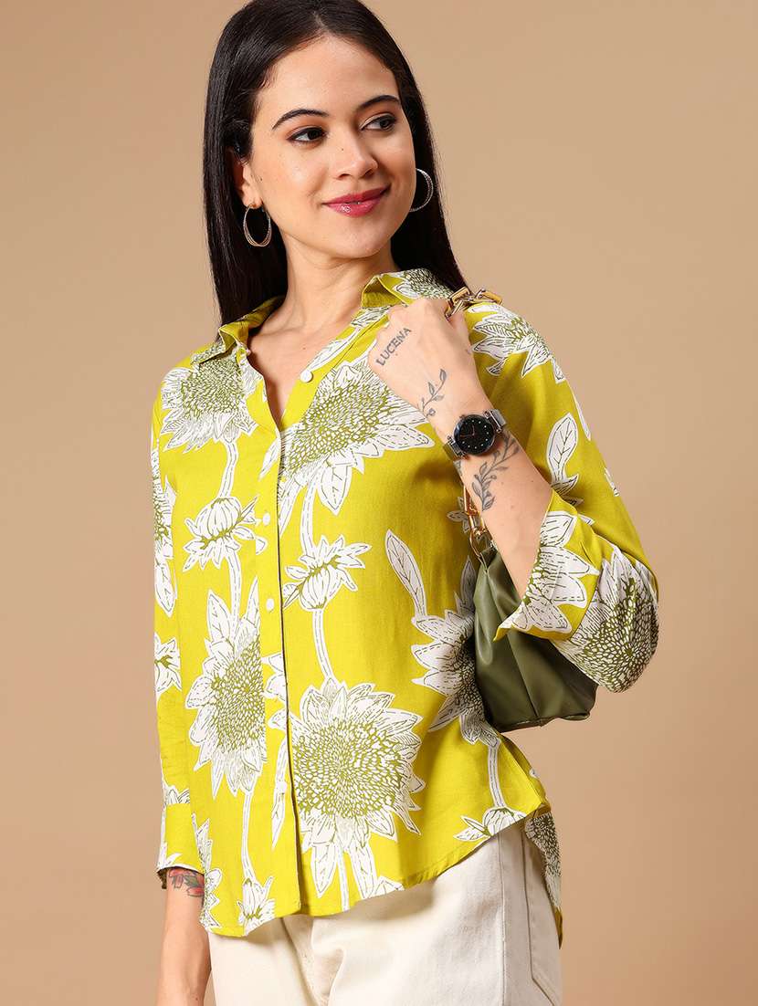 women printed collared regular shirt
