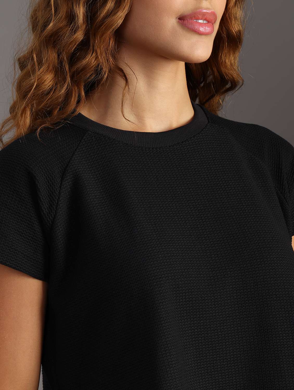 women solid short sleeve crop top - 21926212 - Standard Image - 2