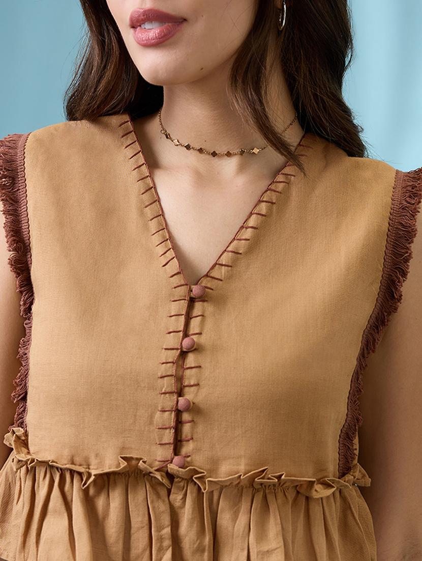 women beige v-neck thread work detail & lace inserts pleated crop top - 21926752 - Standard Image - 2