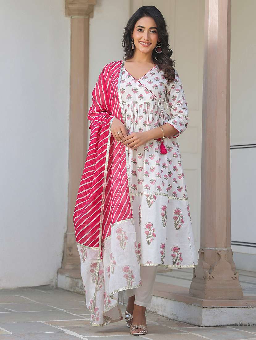 women three quarter sleeve kurta pant with dupatta set - 21926821 - Zoom Image - 0