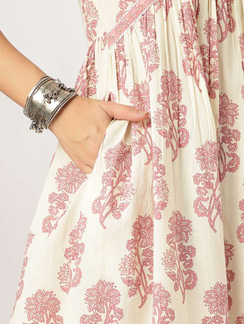 women three quarter sleeve kurta pant with dupatta set - 21926836 -  Standard Image - 7