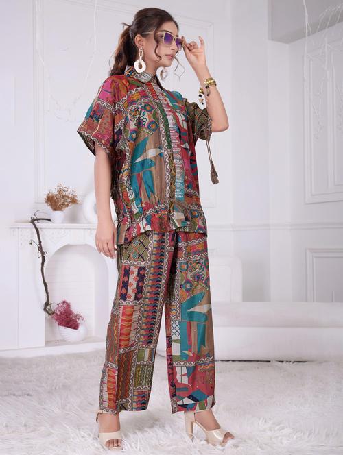 women printed short sleeve shirt & trouser co ord set - 21927943 - Standard Image - 0
