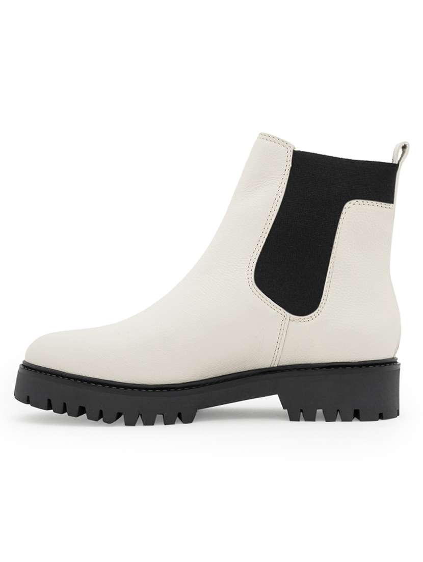 women off white high-tops boot - 21927953 - Standard Image - 2