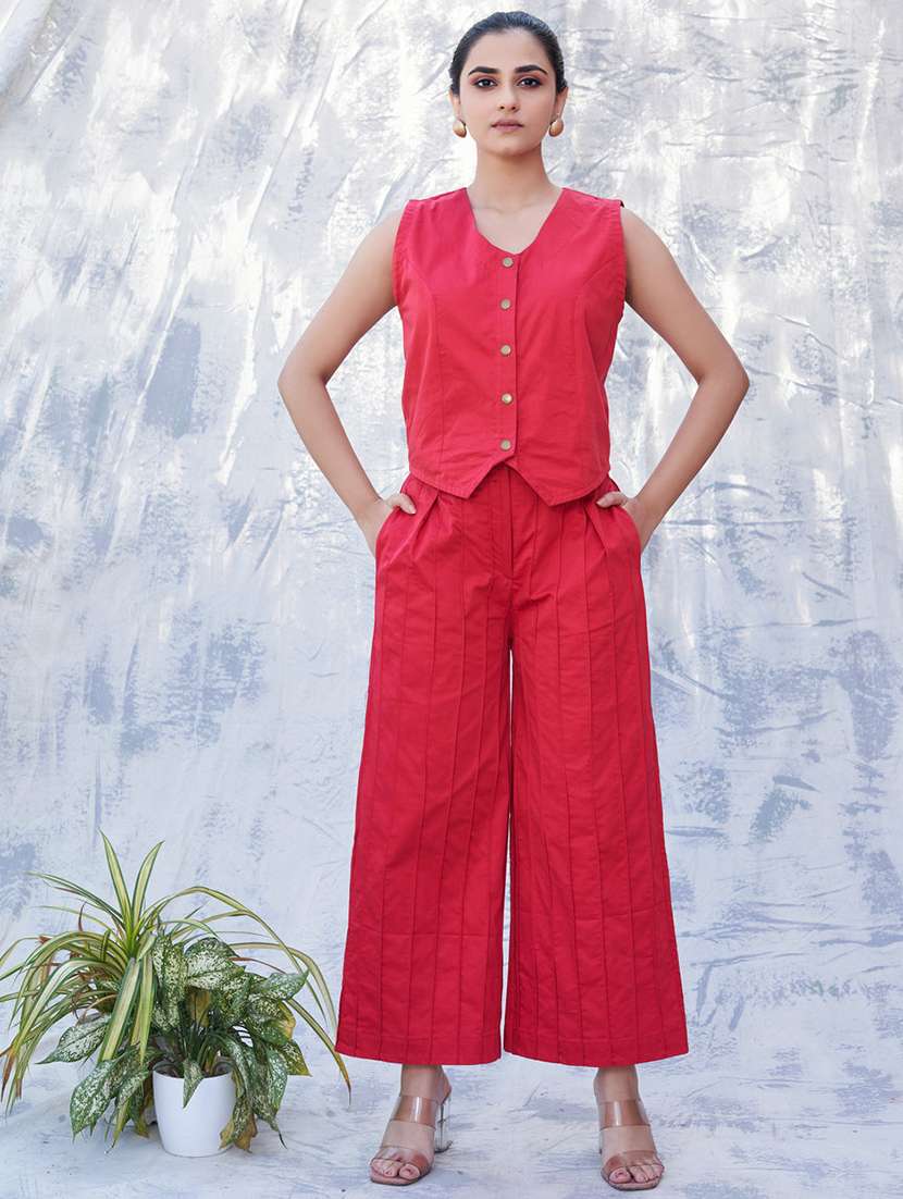 women solid vest top and trouser co-ord set