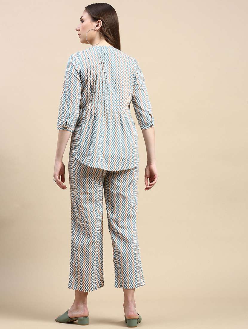 women chevron printed mid rise tapered pant - 21928578 -  Standard Image - 2