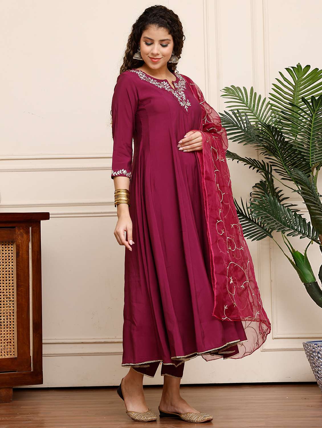 women three quarter sleeve kurta pant with dupatta set - 21930368 -  Standard Image - 2