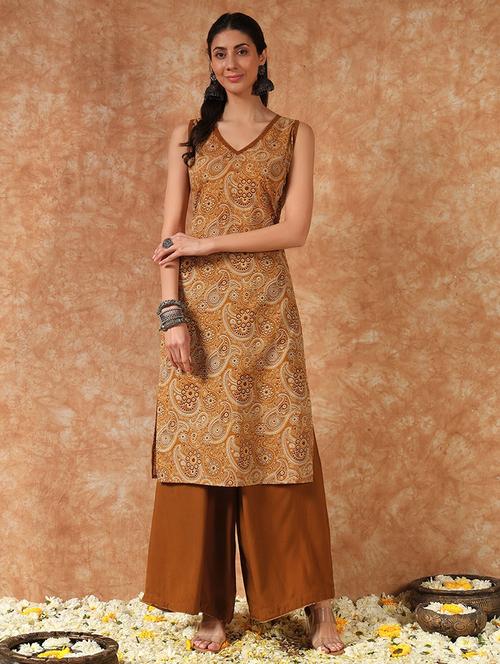 women paisley printed sleeveless straight kurta - 21930970 -  Standard Image - 0