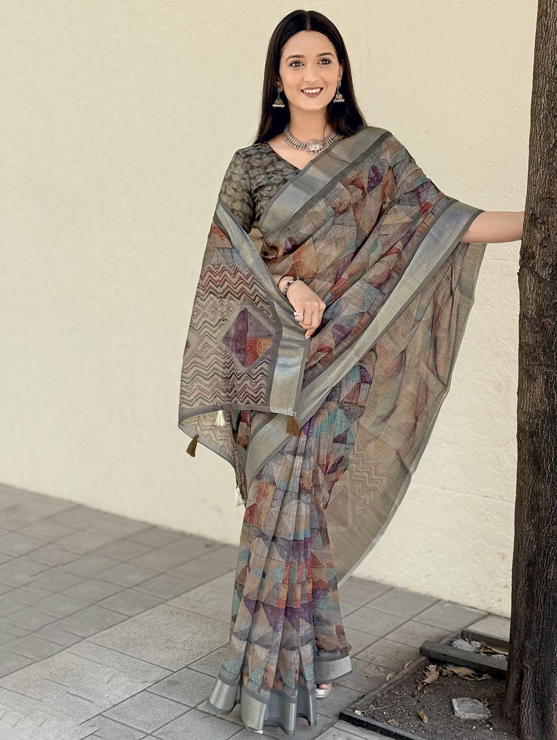 women printed casual wear saree with blouse - 21931219 - Standard Image - 2